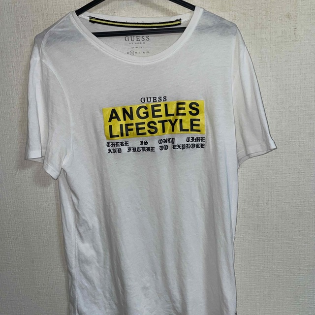 GUESS(ゲス)のGUESSゲスシャツ レディースのトップス(Tシャツ(半袖/袖なし))の商品写真