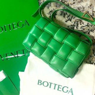 ボッテガ(Bottega Veneta) バッグ(グリーン・カーキ/緑色系)の通販