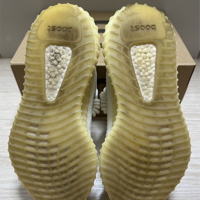 adidas(アディダス)のadidas Yeezy Boost 350 V2   Cream White  メンズの靴/シューズ(スニーカー)の商品写真