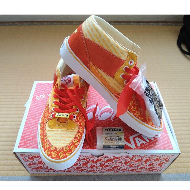 春早割 VANS ハーフキャブムーンアイズ 27.5cm - uryvet.fr