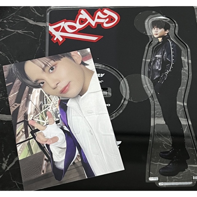 ATEEZ ジョンホ ポップアップ アクスタ  エンタメ/ホビーのCD(K-POP/アジア)の商品写真