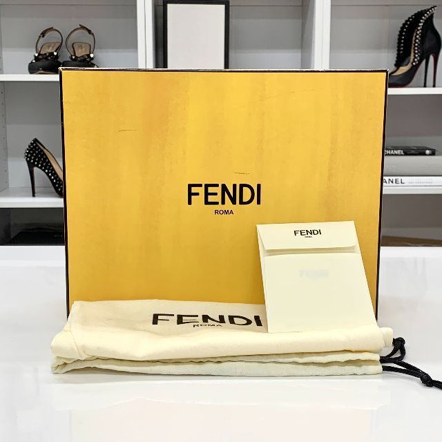 FENDI(フェンディ)の5568 未使用 フェンディ ファースト ミンクファー ウェッジサンダル レディースの靴/シューズ(サンダル)の商品写真