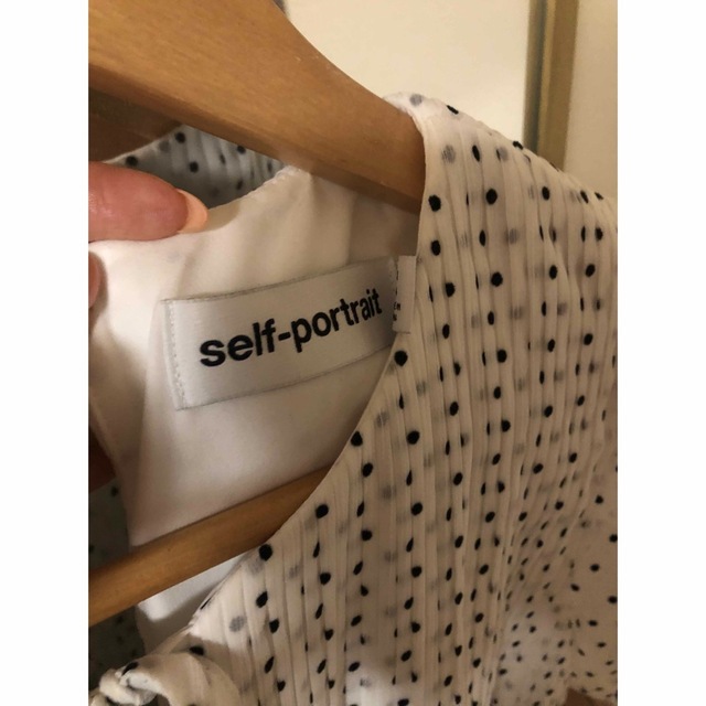 SELF PORTRAIT(セルフポートレイト)のselfportraitワンピースドット新品 レディースのワンピース(ロングワンピース/マキシワンピース)の商品写真