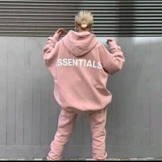 フィアオブゴッド(FEAR OF GOD)の新品 未使用 FOG ESSENTIALS リフレクター ロゴ パーカー(パーカー)