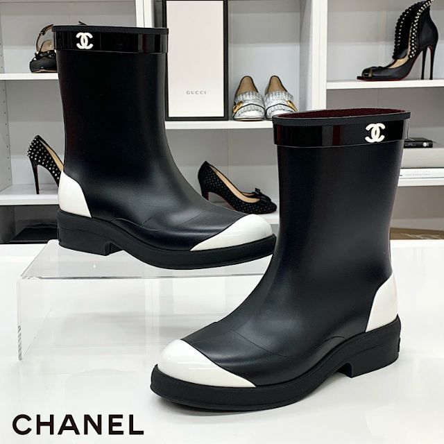 CHANEL - 5538 未使用 シャネル ラバー パテント ココマーク レインブーツ ブラック