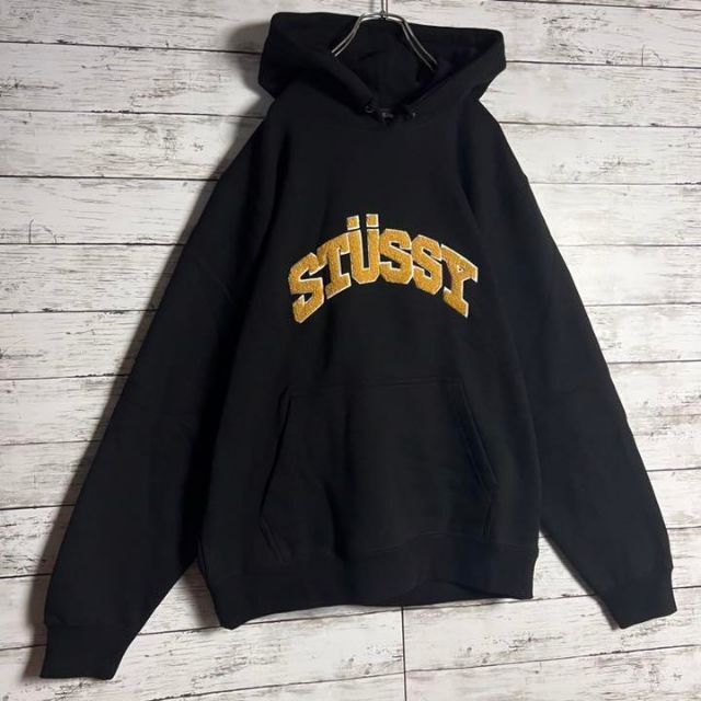 【即完売モデル】 STUSSY 未着用 アーチ パイルロゴ 入手困難 パーカーL