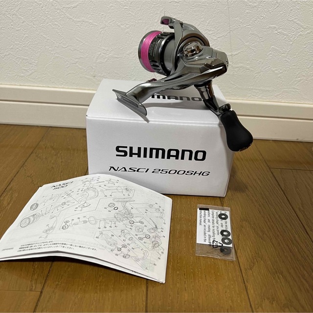 SHIMANO(シマノ)のSHIMANO ナスキー 2500SHG スピニングリール スポーツ/アウトドアのフィッシング(リール)の商品写真