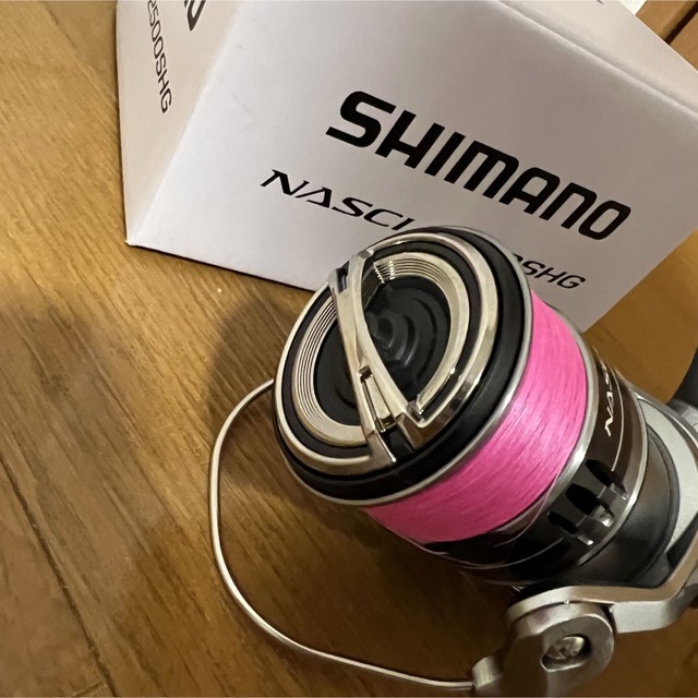 SHIMANO(シマノ)のSHIMANO ナスキー 2500SHG スピニングリール スポーツ/アウトドアのフィッシング(リール)の商品写真