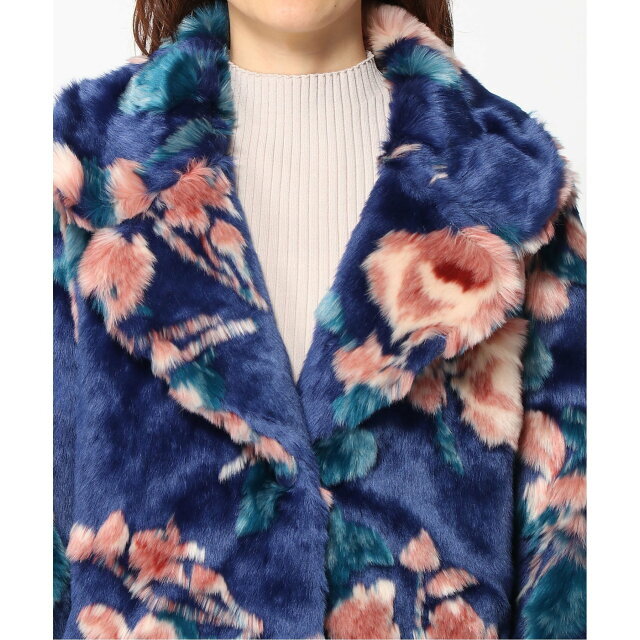 GUESS(ゲス)の【ブルー(F64A)】(W)Magda Faux-Fur Coat レディースのジャケット/アウター(その他)の商品写真