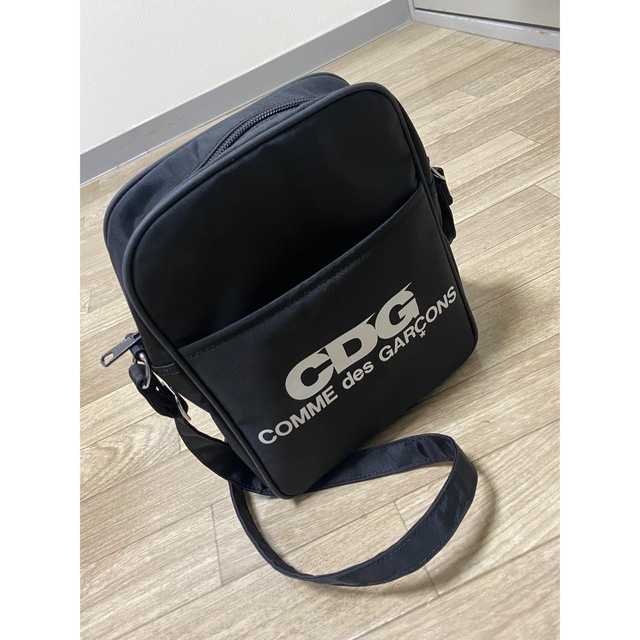 【美品】CDG ショルダーバッグ コムデギャルソン