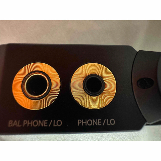 Lotoo Paw Touch Gold 美品 (並行輸入品) スマホ/家電/カメラのオーディオ機器(ポータブルプレーヤー)の商品写真