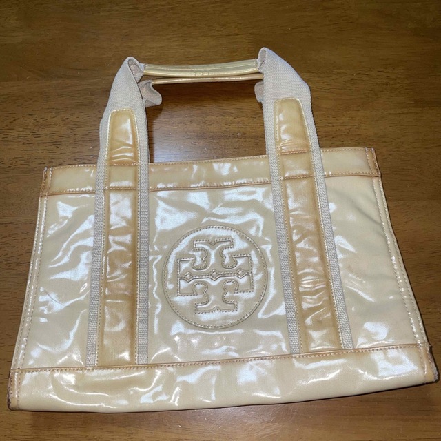 Tory Burch(トリーバーチ)のトリーバーチ エナメル ハンドバッグ レディースのバッグ(トートバッグ)の商品写真