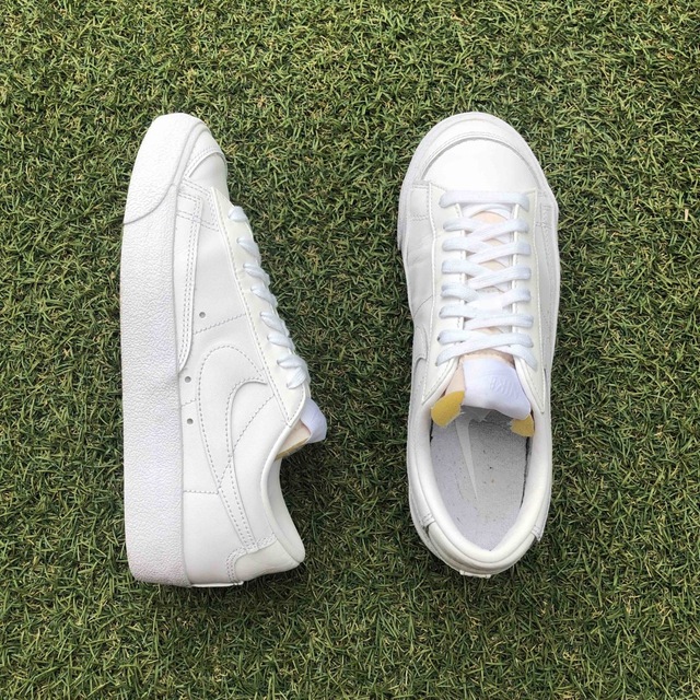 美品23 NIKE BLAZER LOW '77 ナイキ ブレザーHT668