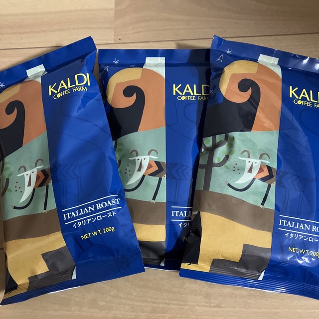 KALDI(カルディ)のカルディ　コーヒー粉　イタリアンロースト３袋　200g  中挽　コーヒー豆　新品 食品/飲料/酒の飲料(コーヒー)の商品写真