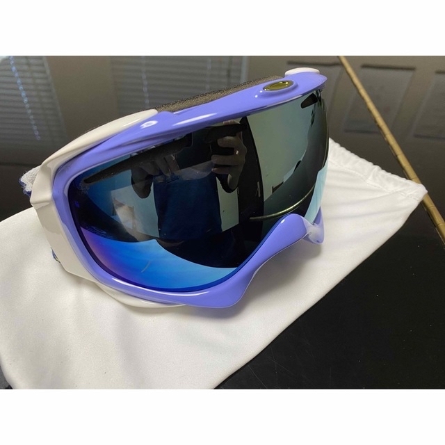 Oakley(オークリー)のオークリーゴーグル スポーツ/アウトドアのスノーボード(アクセサリー)の商品写真