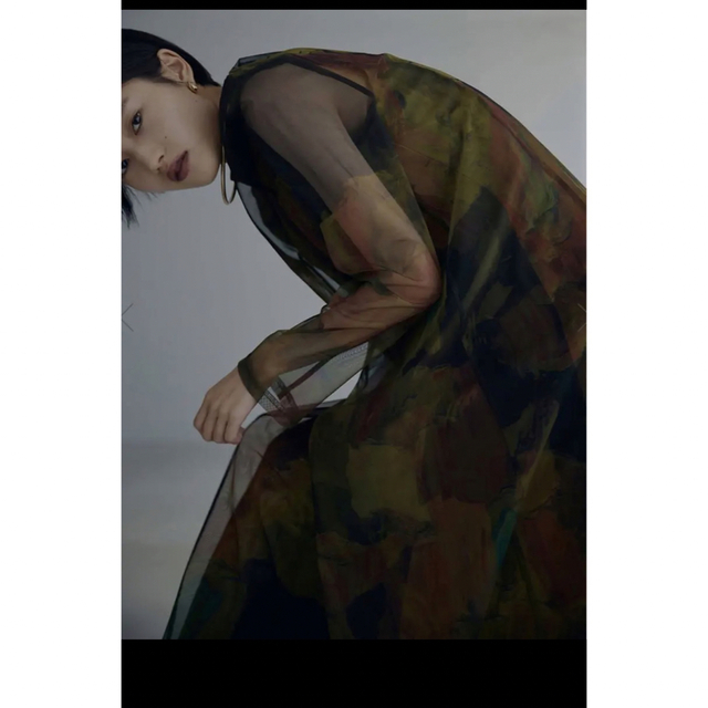 Ameri VINTAGE(アメリヴィンテージ)のAmeri VINTAGE UND GYPSUM ART DRESS レディースのワンピース(ロングワンピース/マキシワンピース)の商品写真