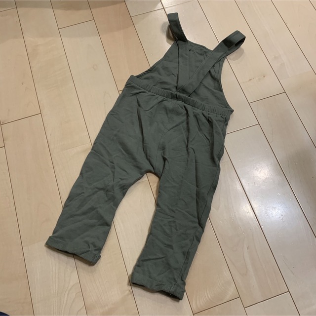 H&M(エイチアンドエム)の⭐︎新品　H&M トップス とボトムセット　ボーダー　カーキ　90 キッズ/ベビー/マタニティのキッズ服男の子用(90cm~)(Tシャツ/カットソー)の商品写真