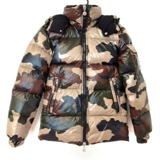 モンクレール カモフラの通販 200点以上 | MONCLERを買うならラクマ モンクレール カモフラの通販 200点以上 | MONCLERを買うならラクマ