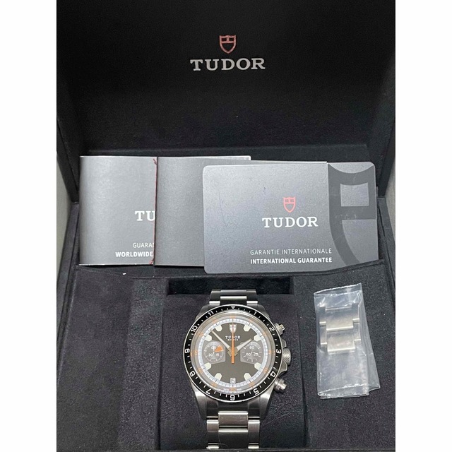 Tudor(チュードル)の【売約品】チュードル  ヘリテージクロノ70330N【中古】 メンズの時計(腕時計(アナログ))の商品写真