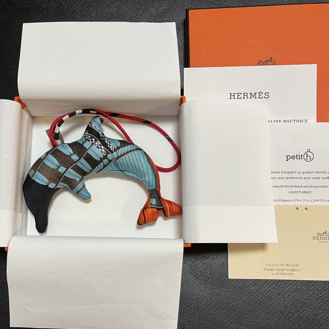 日本未発売】 HERMES ☆SAKO様☆ プティアッシュ イルカチャーム