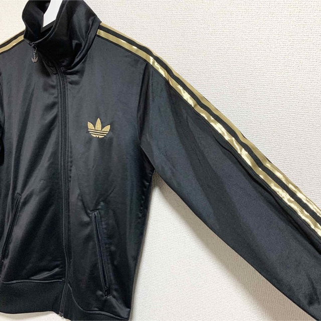 ★美品★adidas トラックジャケット メンズS 黒 金 トレフォイルロゴ