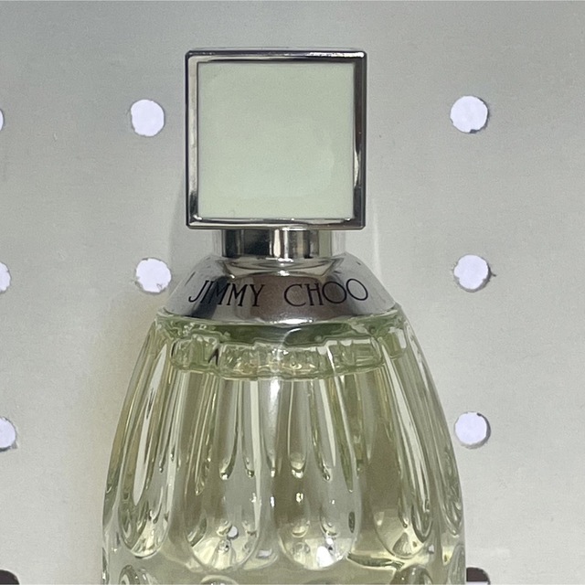 JIMMY CHOO(ジミーチュウ)のジミーチュー jimmy choo フローラル オードトワレ 40mL 香水 コスメ/美容の香水(香水(女性用))の商品写真