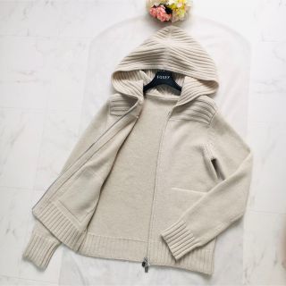 新発売】 ニットパーカ www.fundacaolacorosa.com 美品 foxey カシミア