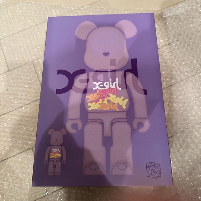 MEDICOM TOY(メディコムトイ)のBE@RBRICK X-girl CLEAR PURPLE 100％ 400％ エンタメ/ホビーのフィギュア(その他)の商品写真