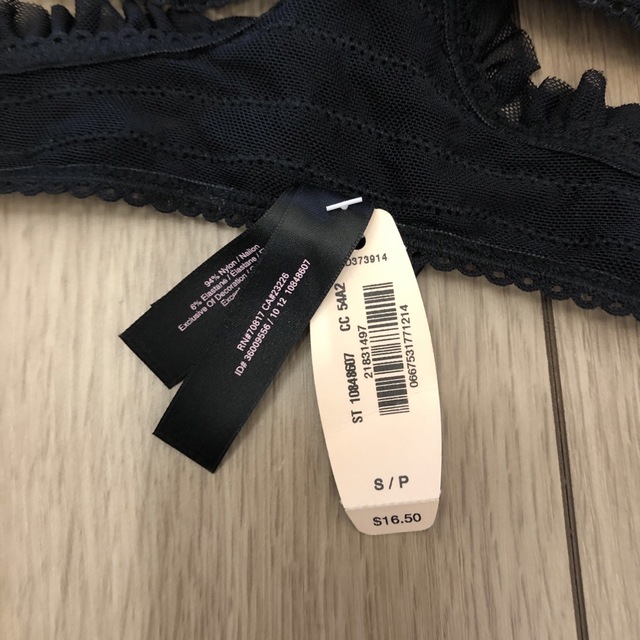 Victoria's Secret(ヴィクトリアズシークレット)のヴィクシー　タグ付き新品　S size レディースの下着/アンダーウェア(ショーツ)の商品写真