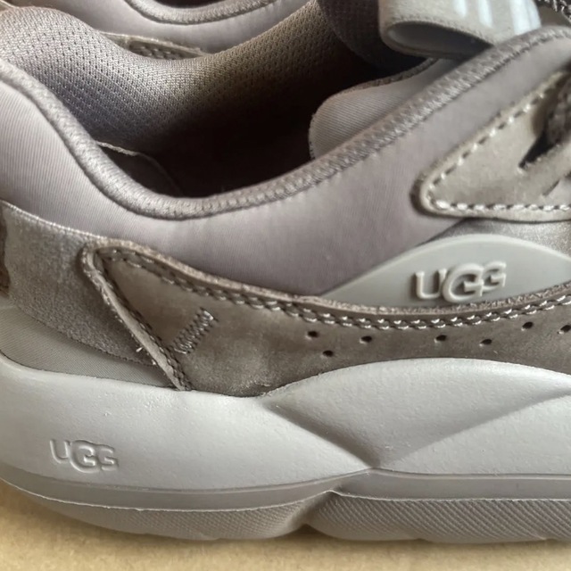 UGG(アグ)のUGG アグ 厚底スニーカー 24cm レディースの靴/シューズ(スニーカー)の商品写真