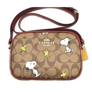 COACH - 値下げ✨最安値✨COACH×PEANUTSコラボ カメラバッグの通販 by