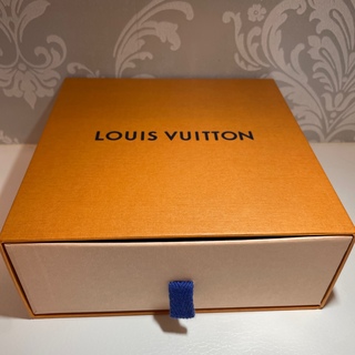 ルイヴィトン(LOUIS VUITTON)のルイヴィトン 箱(ショップ袋)