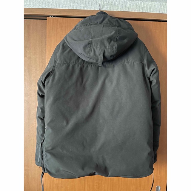 CANADA GOOSE(カナダグース)のカナダグース　メイトランド　ブラックレーベル　Lサイズ メンズのジャケット/アウター(ダウンジャケット)の商品写真