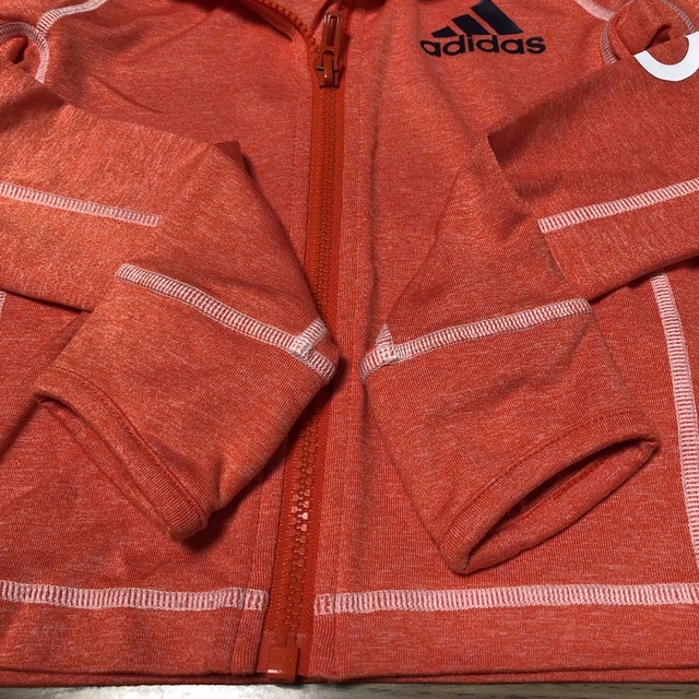 adidas(アディダス)のadidas 120 上着  キッズ/ベビー/マタニティのキッズ服女の子用(90cm~)(ジャケット/上着)の商品写真