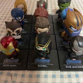 マーベル(MARVEL)のアベンジャーズ　ガチャガチャ　フィギュア(キャラクターグッズ)