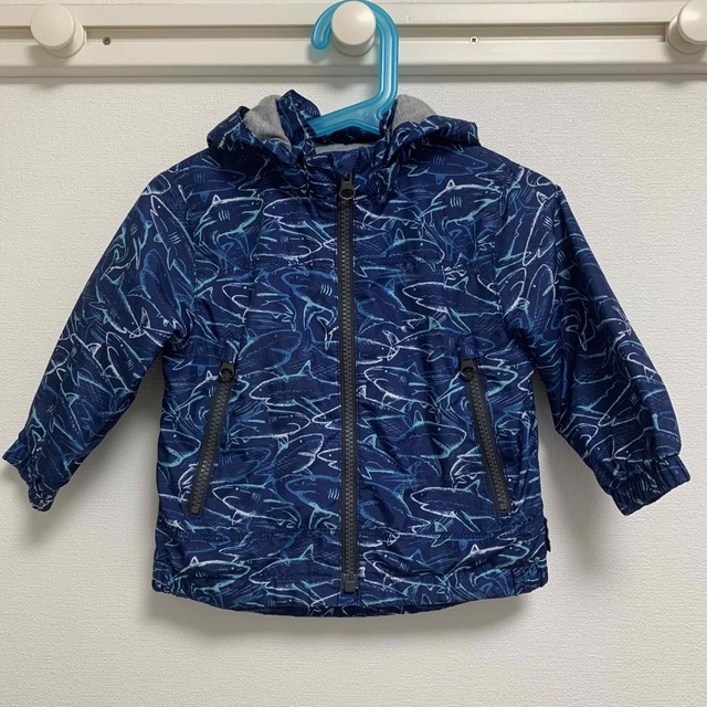 babyGAP(ベビーギャップ)のbabyGAP☆ウィンドブレーカー☆12-18M☆80☆サメ キッズ/ベビー/マタニティのベビー服(~85cm)(ジャケット/コート)の商品写真