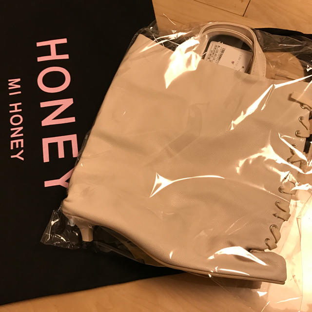 Honey mi Honey(ハニーミーハニー)のレースアップバック レディースのバッグ(ハンドバッグ)の商品写真