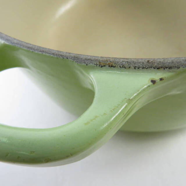 LE CREUSET - ルクルーゼ ココットロンド 両手鍋 グリーン系 LE CREUSET - ルクルーゼ ココットロンド 両手鍋 グリーン系