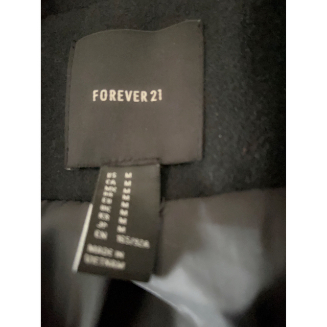 FOREVER 21(フォーエバートゥエンティーワン)のフォーエバー21  ブラックコート　size M レディースのジャケット/アウター(チェスターコート)の商品写真