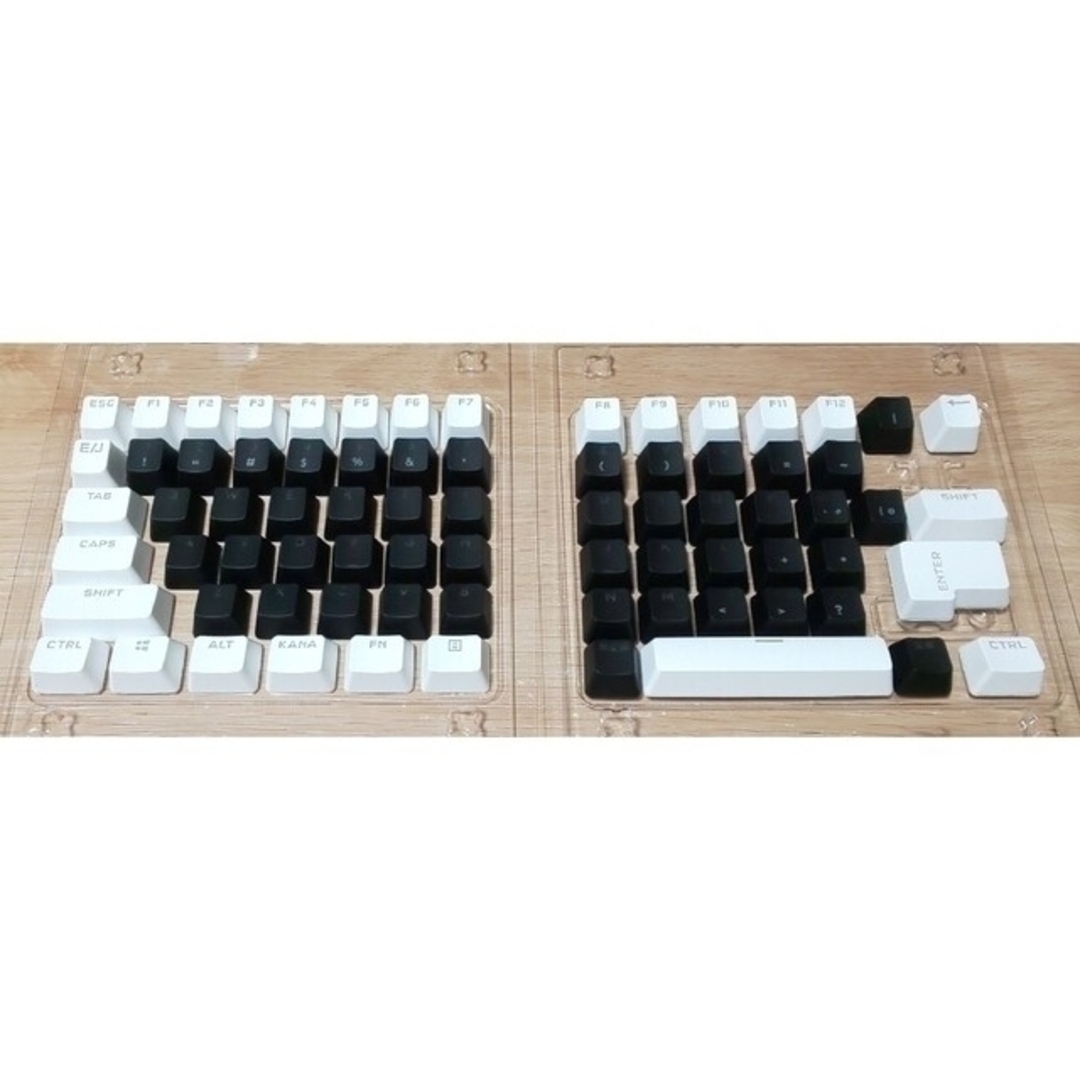 キーキャップ(バラ売り) 白:CORSAIR、黒:G512 スマホ/家電/カメラのPC/タブレット(PC周辺機器)の商品写真