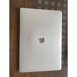 マック(Mac (Apple))のMacBook Pro (15-inch, 2018) シルバー(ノートPC)