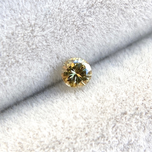 51%OFF!】 最終値下げ天然 グリーン ダイヤモンド 0.079ct ソ付