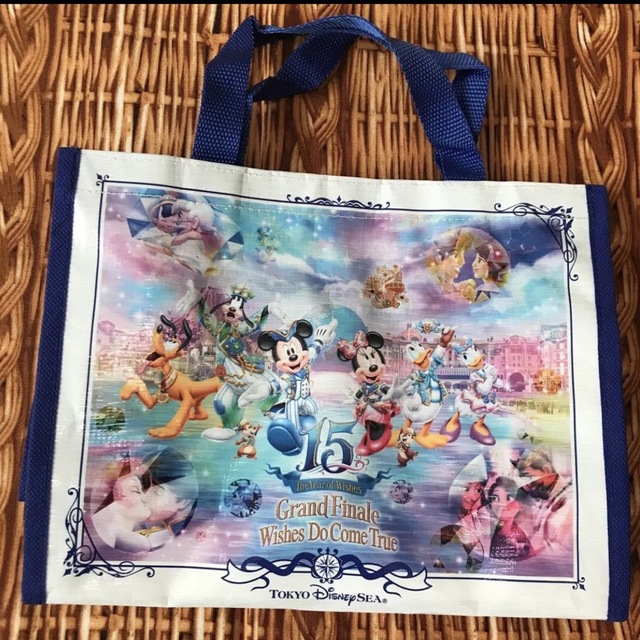 Disney 【新品未使用】 ディズニーシー 15周年 ミニサイズ ショッピングバッグ お菓子の通販 by ♪｜ディズニーならラクマ