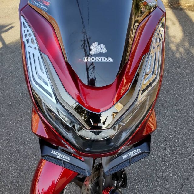 ホンダ(ホンダ)の新型PCX【JK05KF47】ahmガーニッシュヘッドライト売れすぎ注意❗️❗️ 自動車/バイクのバイク(パーツ)の商品写真