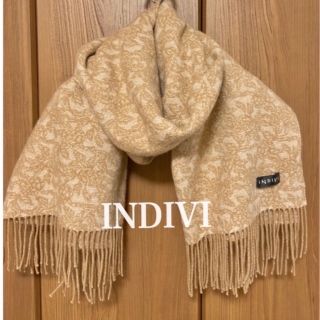 インディヴィ(INDIVI)の美品　INDIVI  ストール　マフラー　ホームクリーニング済み(マフラー/ショール)