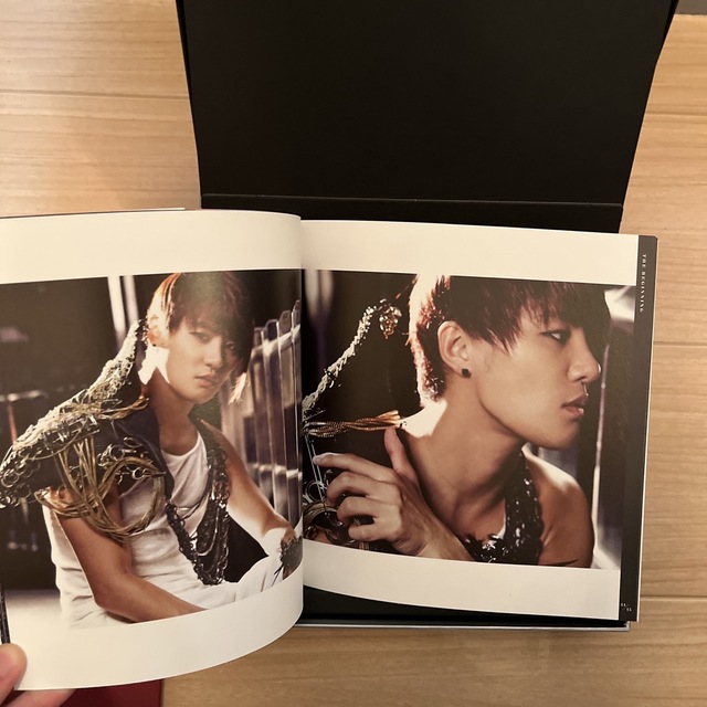 JYJ(ジェイワイジェイ)のJYJ  DVD 写真集セット エンタメ/ホビーのCD(K-POP/アジア)の商品写真