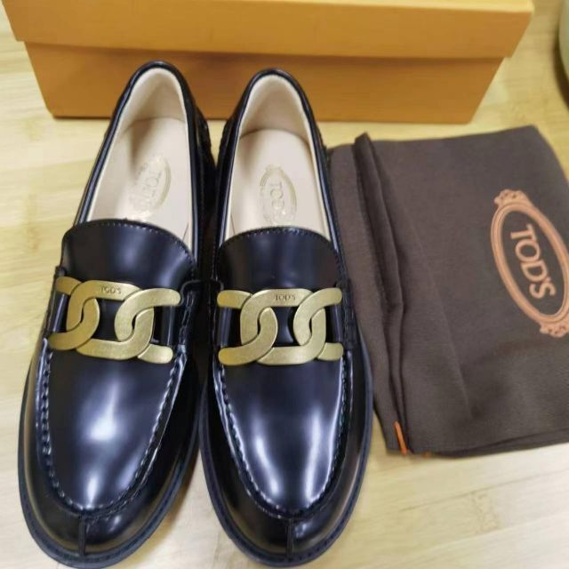 大量入荷 新品トッズレディースローファー 黒 7 welovedexter.com