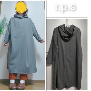 アルピーエス(rps)のほぼ未使用r.p.sアールピーエス フード付きワンピース(ロングワンピース/マキシワンピース)