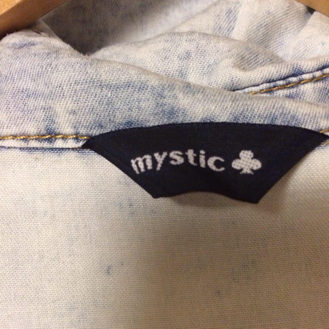 mystic(ミスティック)のmystic＊デニムシャツワンピース レディースのワンピース(ひざ丈ワンピース)の商品写真