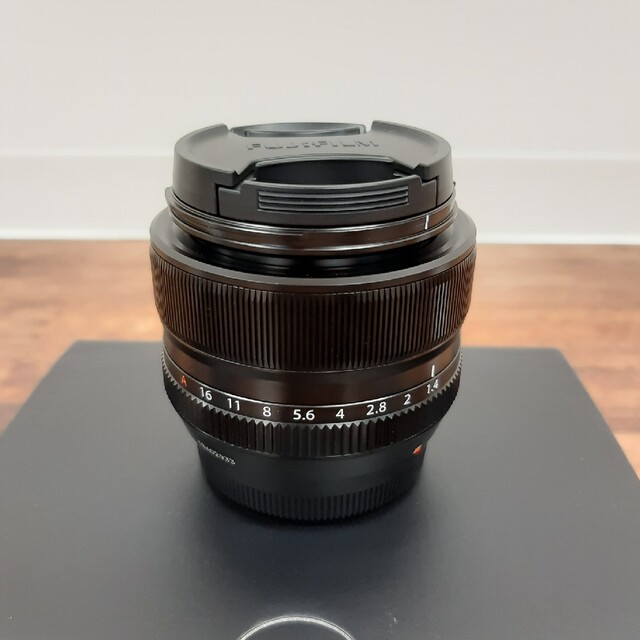 富士フイルム(フジフイルム)のFUJINON xf35mm f1.4 中古美品 スマホ/家電/カメラのカメラ(レンズ(単焦点))の商品写真